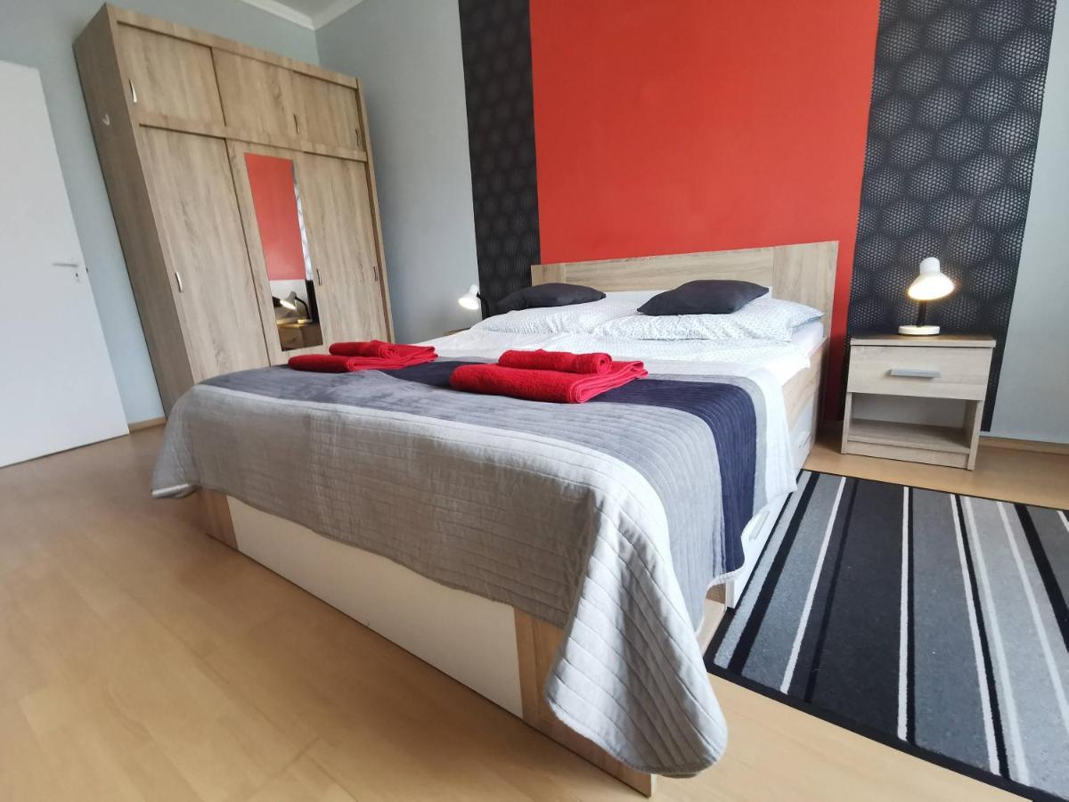 Smart Szallas Apartman Miskolc Exterior foto