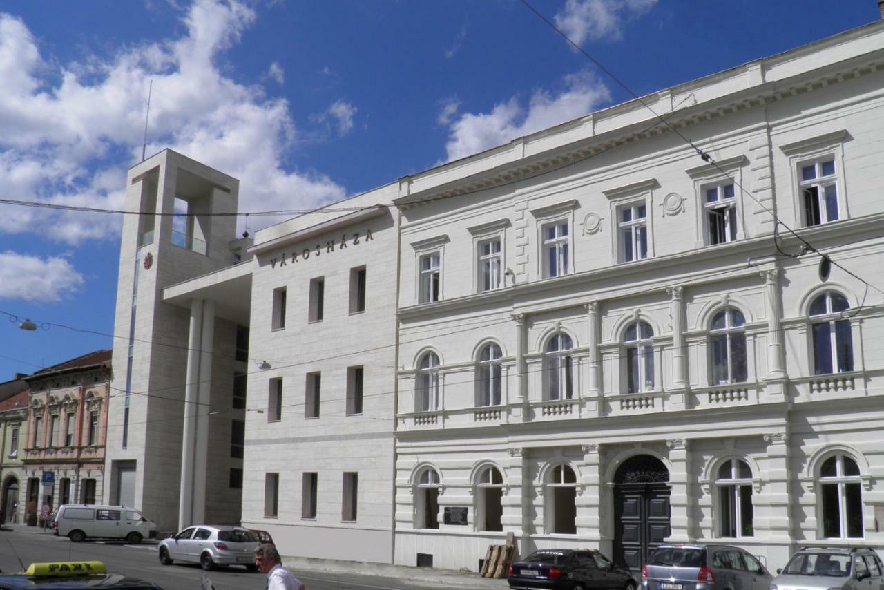 Smart Szallas Apartman Miskolc Exterior foto